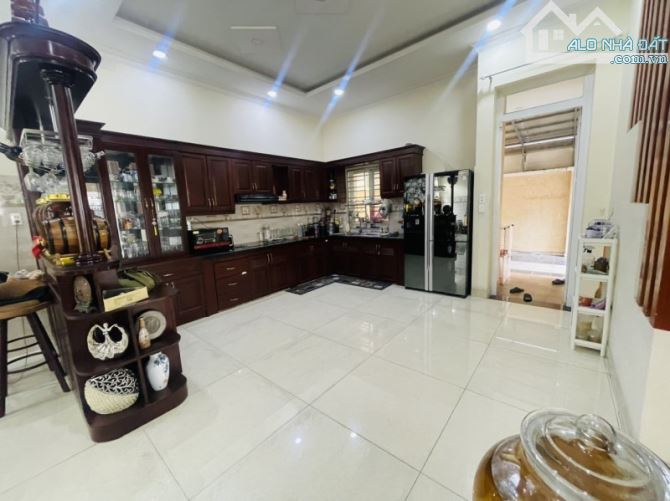 🏡 BIỆT THỰ ĐẲNG CẤP – KỀ BÊN KHU SALA Q2 – NHÀ TỰ XÂY TÂM HUYẾT – DIỆN TÍCH KHỦNG 404M² - 5