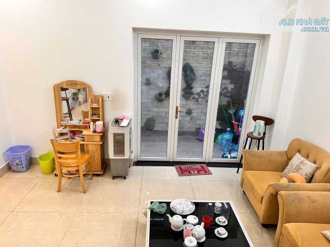 11.5 tỷ- BÁN CĂN NHÀ PHỐ 3 TẦNG, KHU HIMLAM PHÚ ĐÔNG ,P.an bình ,dĩ an ,bình dương- hcm - 4