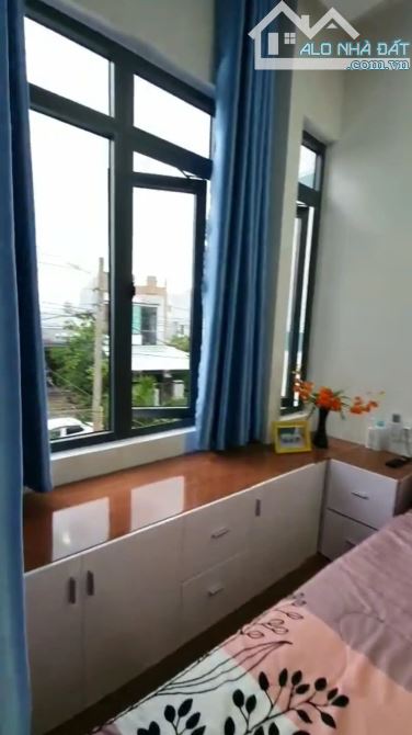 Bán nhà đẹp 3 tầng mặt tiền đường Khái Tây 1, Hòa Quý, Ngũ Hành Sơn. DT 81m2. Giá 5.1 tỷ - 5