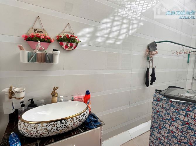 CỰC RẺ- GẤP BÁN NHÀ 2 LẦU ,MT ĐƯỜNG TỈNH LỘ 43,BÌNH CHIỂU ,THỦ ĐỨC, 211m2- giá chỉ-13.5 ty - 5