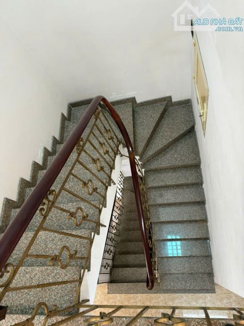 Căn nhà mặt tiền Lê Đức Thọ giá tốt 10.5 tỷ - Trệt 2 lầu DT 4.1x22 vuông đẹp - 5