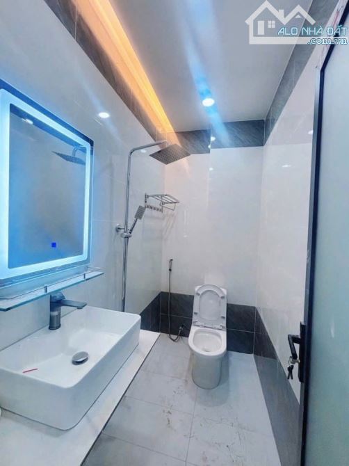 BÁN NHÀ HƯƠNG LỘ 2 BÌNH TÂN - 3 TẦNG MỚI ĐẸP - 60M2 - HẺM 6M - CHỈ NHỈNH 6 TỶ TL - 5