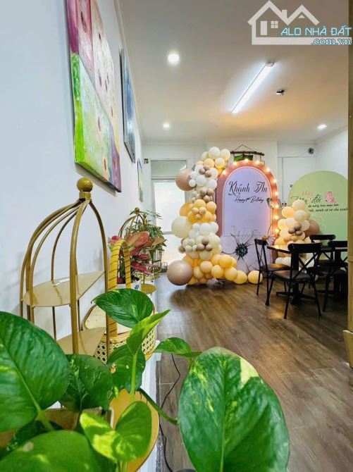 Cho thuê nhà ô tô, kd Trần Khát Chân, Hai Bà Trưng, 160m2, 3 tầng, 28.5tr - 5