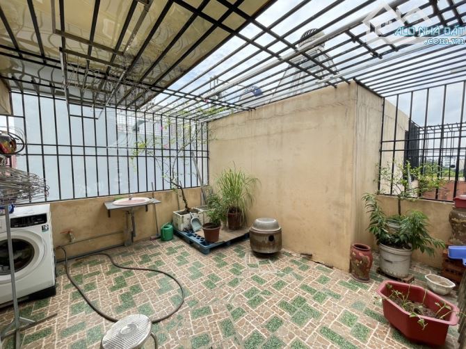 Bán nhà Ngọc Trì, Thạch Bàn- 5 tầng rất mơi, nội thất đẹp- Chẵn 5 tỷ - 5