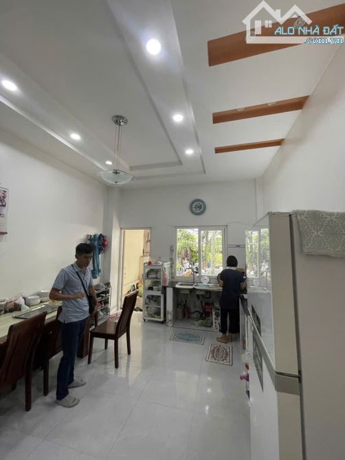 Nhà 3 tầng hẻm 7 m 1 sẹc Huỳnh Tấn Phát Thị trấn Nhà bè. 178 m2 thổ cư, hơn 7 tỷ. - 5