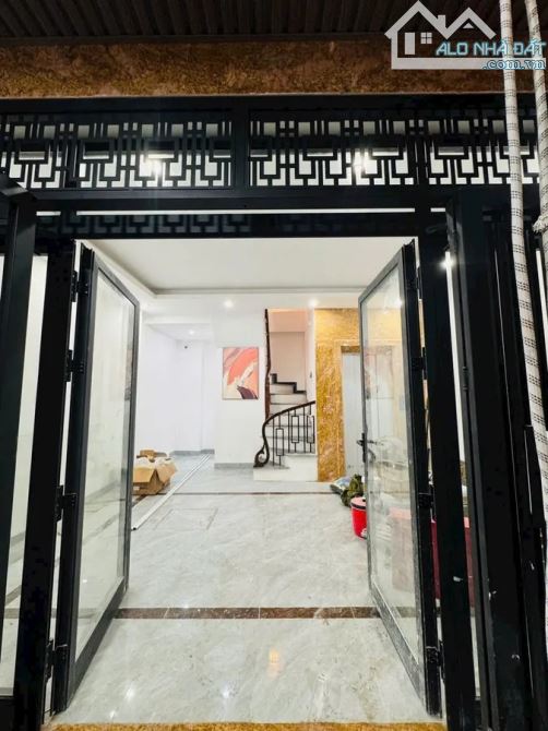 TRUNG TÂM CẦU GIẤY , NHÀ MỚI ĐẸP 6 TẦNG THANG MÁY , FULL NỘI THẤT , 10.35 TỶ - 5