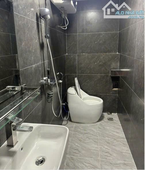 Bán nhà mặt đường Tô Vũ, Văn Cao, vị trí đẹp, kinh doanh tốt - 5