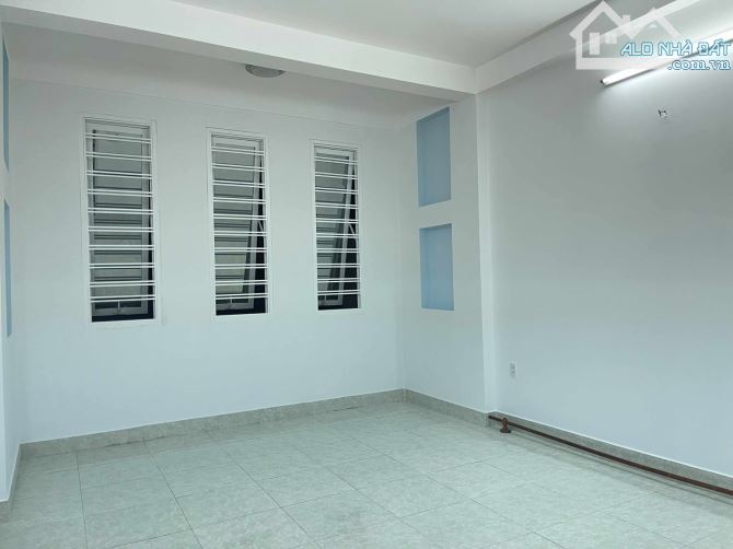 Bán Nhà Đẹp Hẻm Ô Tô Liên Khu 4-5 Bình Tân, 56m², 3 Tầng, 3PN, 4.5 Tỷ TL - 5