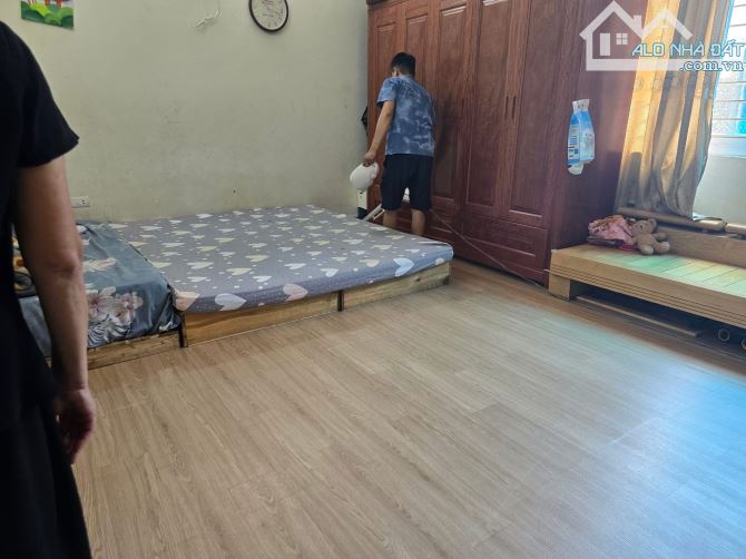 NHÀ BÁN VŨ TÔNG PHAN THANH XUÂN 50/70M 10,5 TỶ 5 TÂNG NGÕ THÔNG RỘNG Ô TÔ 4 CHỖ QUA NHÀ - 5
