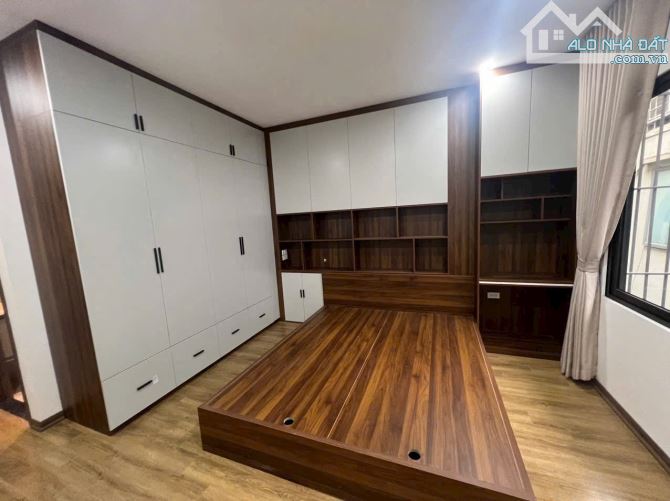 🏫BÁN NHANH LIỀN KỀ KĐT VĂN PHÚ -KINH DOANH -ĐƯỜNG TRƯỚC NHÀ 18M-VỈA HÈ- CÓ THANG MÁY - 5