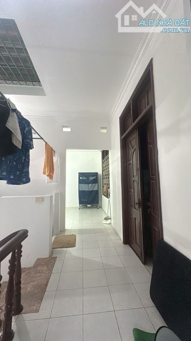 NHÀ DÂN XÂY NGÕ 42 SÀI ĐỒNG 48M2, GẦN HỒ, VÀI BƯỚC RA Ô TÔ TRÁNH ĐỖ NGÀY ĐỆM,AN SINH ĐỈNH - 5