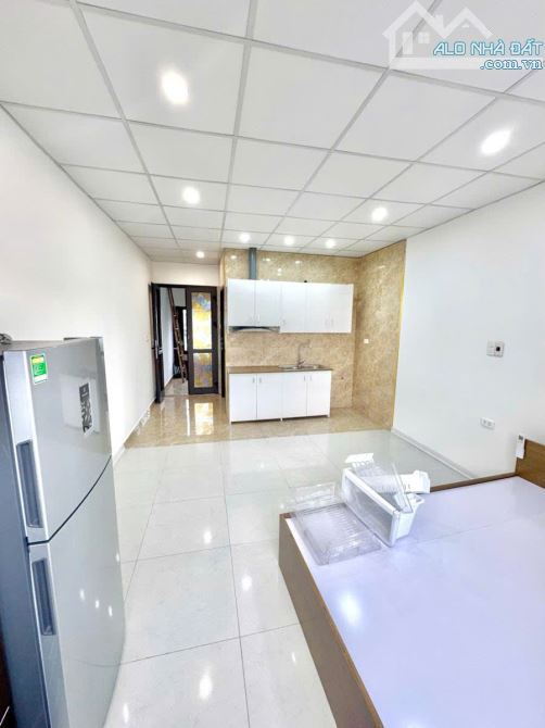 BÁN CĂN HỘ DÒNG TIỀN 30TR/ THÁNG - NGÕ 734 KIM GIANG 7T X 40M2 7 TỶ 8 - 5