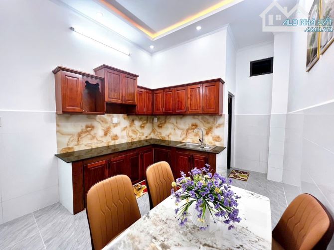 Bán Nhà Trệt Lầu 5PN Hẻm 138 Trần Hưng Đạo - 6