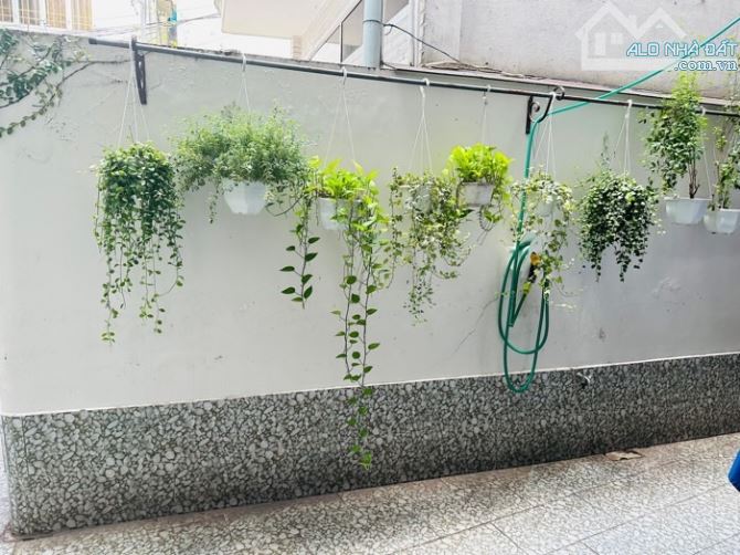 93M2 - 3 TẦNG- PHÒNG NGỦ TRỆT - NGUYỄN VĂN ĐẬU, BÌNH THẠNH - HẺM Ô TÔ -CHỈ 11 TỶ - 6