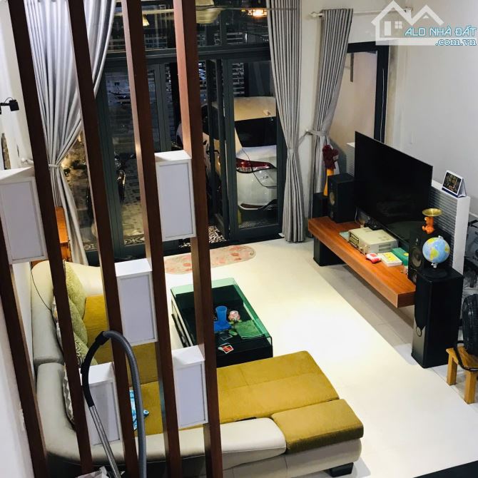 Cần bán siêu phẩm 2 tầng mới khu lý thái tông 108M nhỉnh 8tỷ - 6