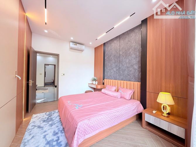 Nhà Đẹp lung linh, mặt tiền đường Hoà Minh 14, Gần biển - 6