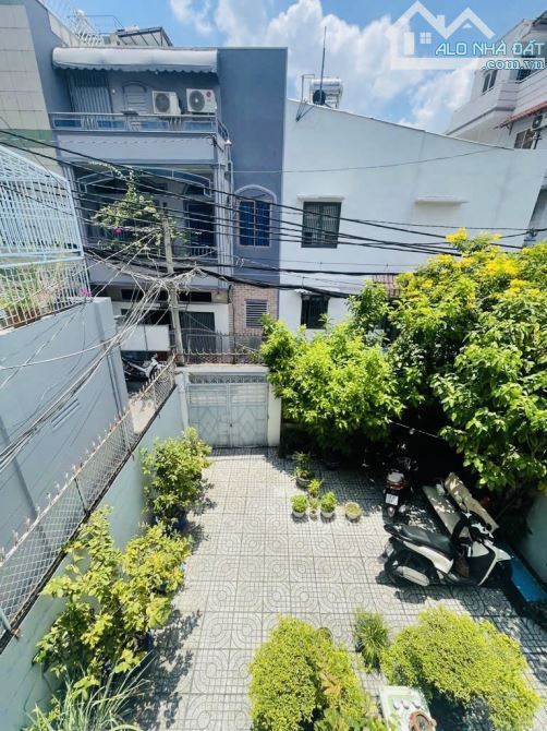 THỬA SIÊU NGON ĐỂ XÂY CHDV SÁT  CHUNG CƯ GALAXY 9, CÁCH VÀI BƯỚC  🚗MÔ TẢ :  🚨BÁN NHÀ Q - 6