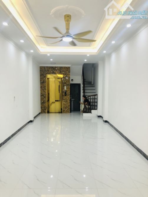 BÁN NHÀ PHÂN LÔ HỒNG HÀ, OTO TRÁNH, THANG MÁY SỊN SÒ, 5 TẦNG, 19TỶ - 6