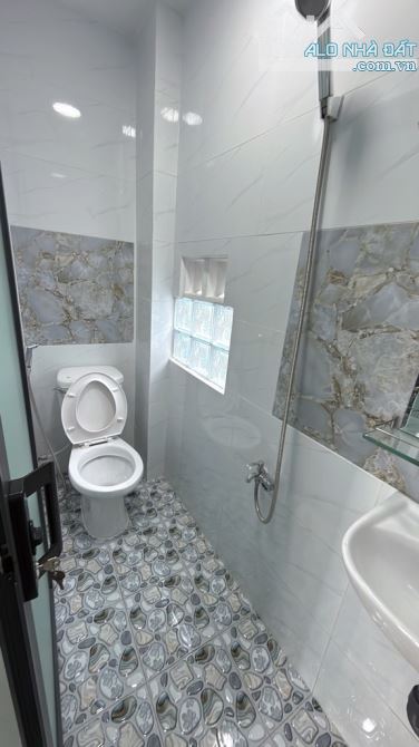 Nhà đẹp Gò Vấp Nguyễn Thái Sơn P.7 ngang 2,6m dài 8m 3 tầng HC đủ. - 6