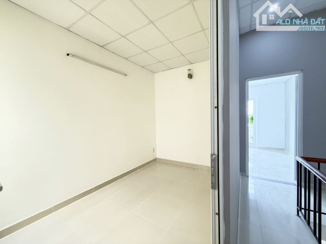 Siêu phẩm 1 Trệt 1 Lầu sổ riêng hoàn công . Giá 1.3 tỷ bán gấp chính chủ - 6