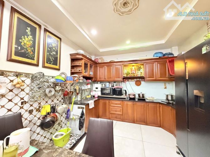 Bán nhà HXH Cộng Hòa - DT 4.9 x 11 - 4 tầng - ngay ETOWN giá chỉ 10.3 tỷ - 6