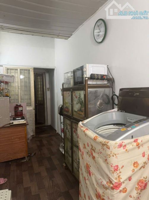 BÁN  BIỆT THỰ CỔ TẬP THỂ TẦNG 2, TRIỆU VIỆT VƯƠNG, HAI BÀ TRƯNG. 60M²,2PN. 5,5 TỶ - 6
