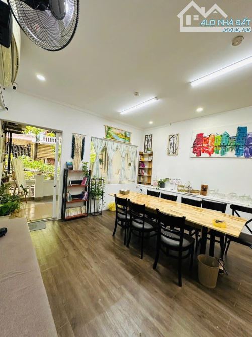 Cho thuê nhà ô tô, kd Trần Khát Chân, Hai Bà Trưng, 160m2, 3 tầng, 28.5tr - 6