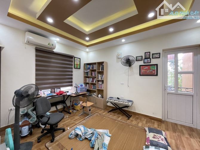 Bán nhà Ngọc Trì, Thạch Bàn- 5 tầng rất mơi, nội thất đẹp- Chẵn 5 tỷ - 6