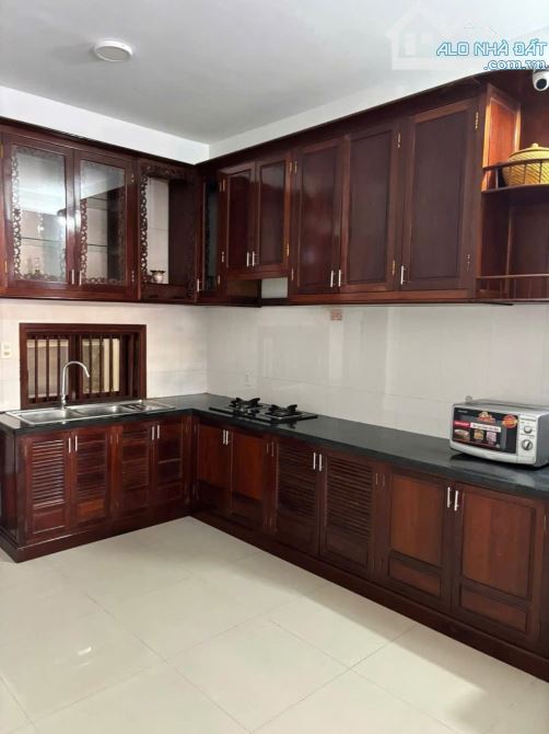 Cho thuê biệt thự sân vườn Nguyễn Thái Học thông Nguyễn Công Trứ phố Tây Huế - 6