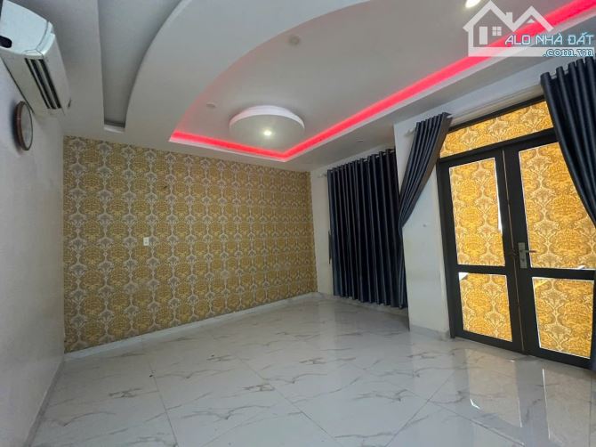 BÁN NHÀ 4 TẦNG, ĐƯỜNG SỐ 8 KĐT HÀ QUANG 2. 97,5M2, CHỈ CÒN 11,7 TỶ. CN17.9 - 6