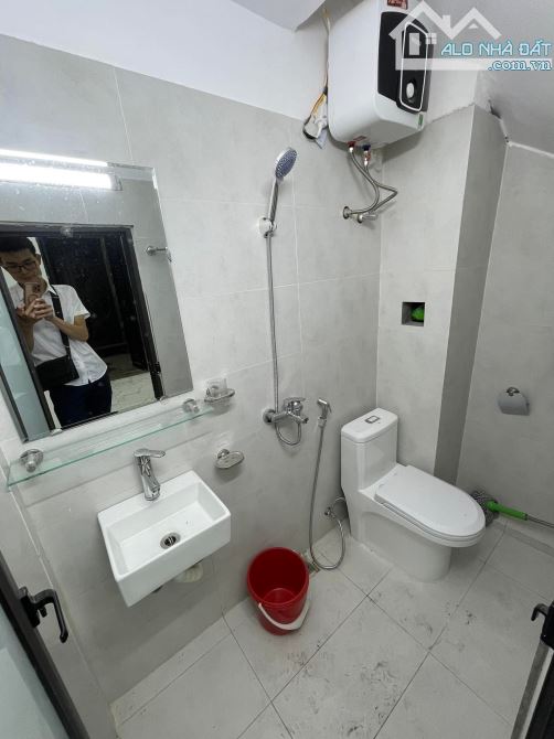 BÁN  NHÀ 16m x4 TẦNG SỔ ĐỎ RIÊNG ĐẦY ĐỦ CÔNG NĂNG, GẦN TIME,TẶNG FULL NỘI THẤT GIÁ 2,3 TỶ - 6