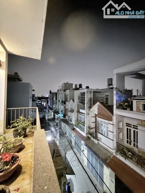 🏡NHÀ 3 TẦNG HXT NGANG KHỦNG 7M DÀI 20M- NGAY NGÃ TƯ VƯỜN LÀI QUẬN 12- CHỈ 8💰 - 6