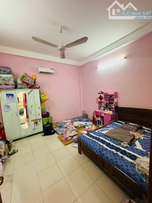 Bán Nhà Hẻm Nhựa Ô Tô 6m, Mặt Tiền Thoại NGọc Hầu, Tân Phú, 7.8Tỷ, 71m2(4,1x17), 4Tầng - 6
