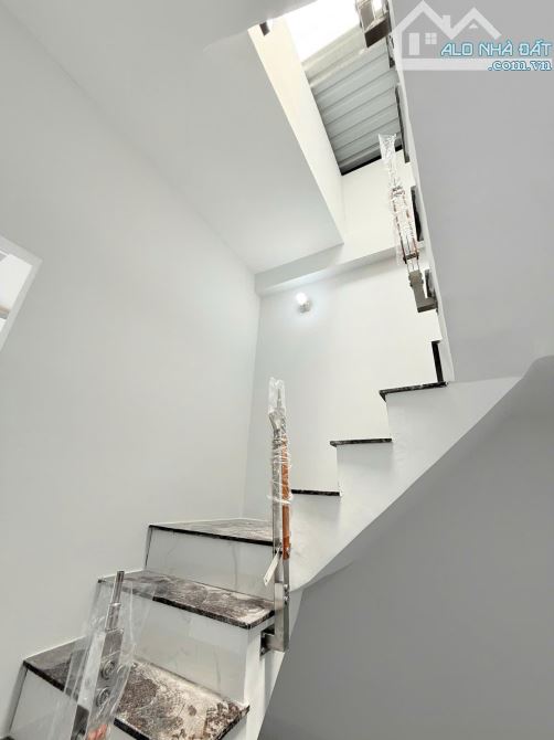 KÊNH TÂN HOÁ – 33M² – 4 TẦNG – NHÀ MỚI ĐẸP – CHỈ 4.8 TỶ - 6