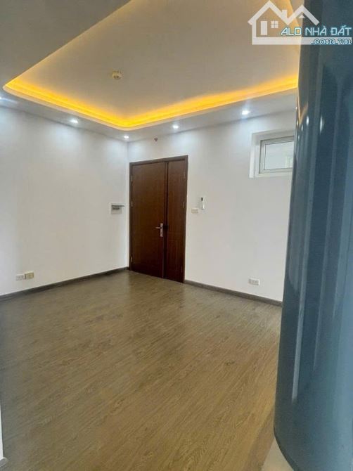 Bán gấp căn hộ A14B2 KĐT Nam Trung Yên, 54m2, 2N,1WC, giá 4.75 tỷ - 6