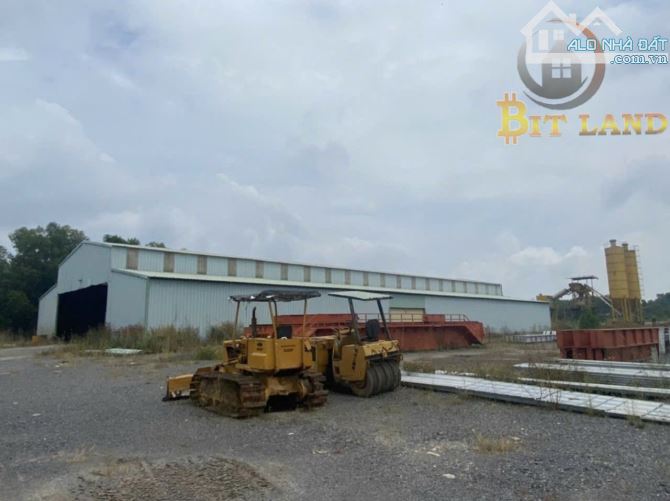 Bán Hơn 4.5ha Xưởng và Đất Full SKC PHƯỚC TÂN. Giá chỉ 3.2tr/m2 - 6