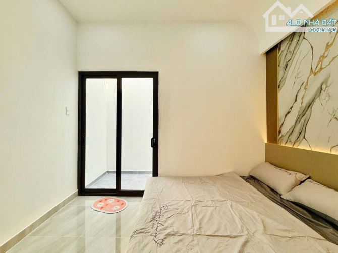 Chốt ngay căn nhà đẹp 52.8m2 ngay Dương Quảng Hàm, Gò Vấp. Giá: 3 Tỷ 090, nhiều tiện ích - 7
