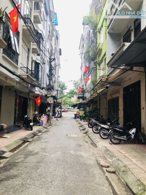 BÁN NHÀ PHÂN LÔ HỒNG HÀ, OTO TRÁNH, THANG MÁY SỊN SÒ, 5 TẦNG, 19TỶ - 7