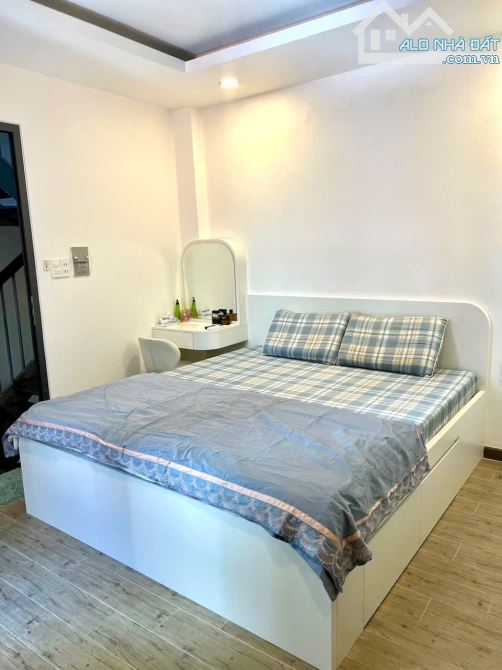 SIÊU HIẾM HẺM Ô TÔ ĐẬU, P. SÀI GÒN - Nhà mới đẹp, hầm 5 tầng, HĐT 40 tr/th, nhỉnh 13 tỷ - 7