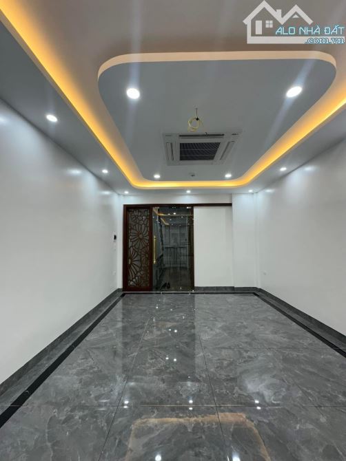 Bán Toà Nhà 9 Tầng Mặt Phố Nguyễn Chánh Cầu Giấy DT 60/70M MT 5M Giá 51Tỷ - 7
