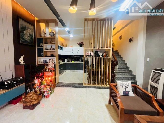 CHO THUÊ NHÀ NGUYÊN CĂN 3 TẦNG - MẶT TIỀN BÙI XUÂN PHÁI - THỦY DƯƠNG - HUẾ - 7