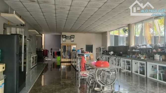 BÁN BIỆT THỰ SÂN VƯỜN-DT: 2.840M, FULL NỘI THẤT CAO CẤP- GIÁ: 15 TỈ – TRUNG TÂM AN PHƯỚC - 7
