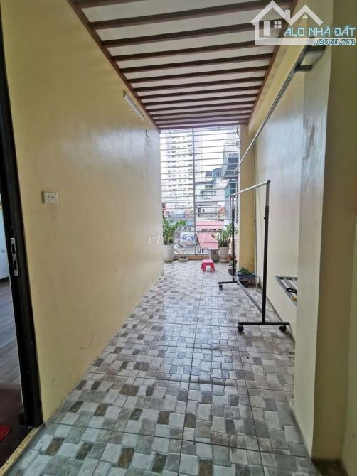 Cho thuê nhà ngõ kd, ô tô Thái Hà, Đồng Đa, 30m2, 5 tầng, thông phòng, 20tr - 7