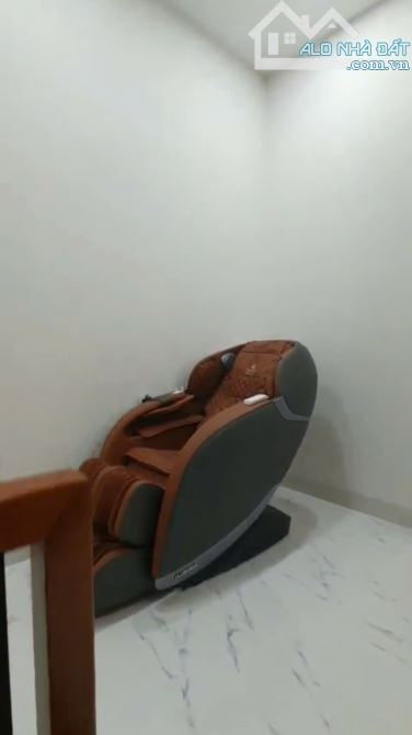 Bán nhà đẹp 3 tầng mặt tiền đường Khái Tây 1, Hòa Quý, Ngũ Hành Sơn. DT 81m2. Giá 5.1 tỷ - 8