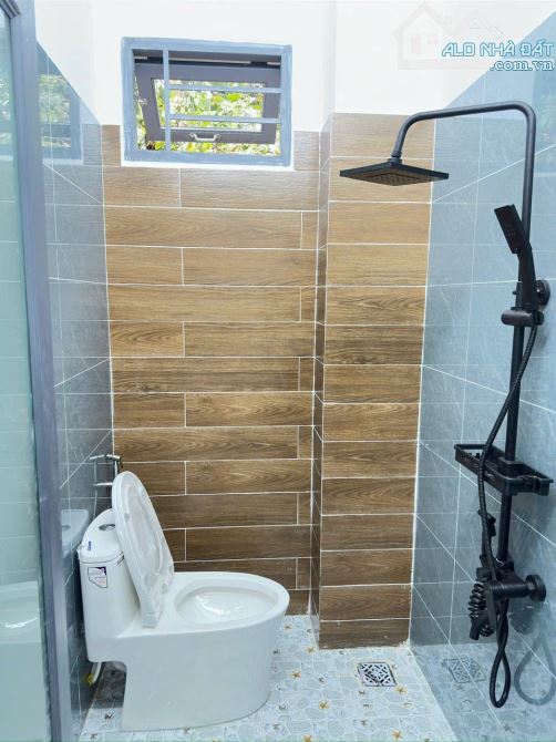 NHÀ 1MÊ GÓC 2 MẶT TIỀN HẺM 33 GIẢI PHÓNG ( TÂN THÀNH CŨ ) - CÁCH CHỢ MAI HẮC ĐẾ CHỈ 900m - 8