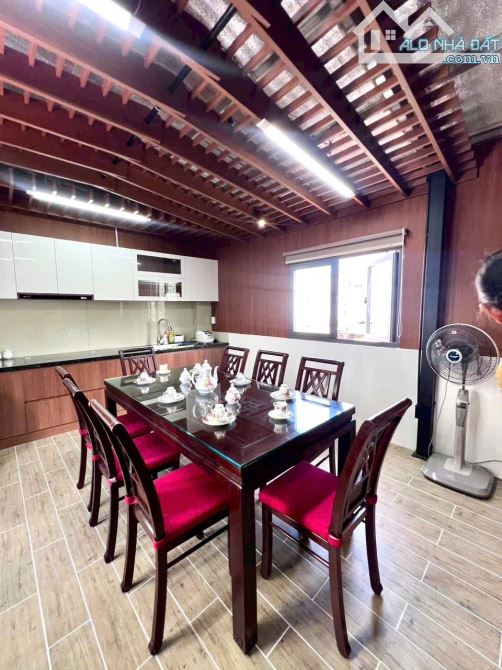 SIÊU HIẾM HẺM Ô TÔ ĐẬU, P. SÀI GÒN - Nhà mới đẹp, hầm 5 tầng, HĐT 40 tr/th, nhỉnh 13 tỷ - 8