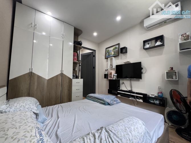 BÁN NHÀ 2 TẦNG – MỚI ĐẸP - HẺM XE HƠI – NGUYỄN VĂN QUÁ, ĐÔNG HƯNG THUẬN, Q12 – CHỈ 2.45 TỶ - 8