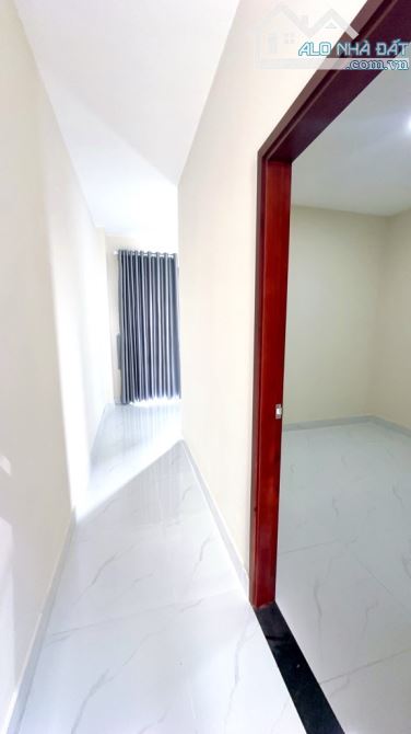 Bán Nhà Bình Chiểu, 56m2 x 3 tầng, SHR, Xe Hơi vào nhà, Chỉ 4 tỷ x - 8