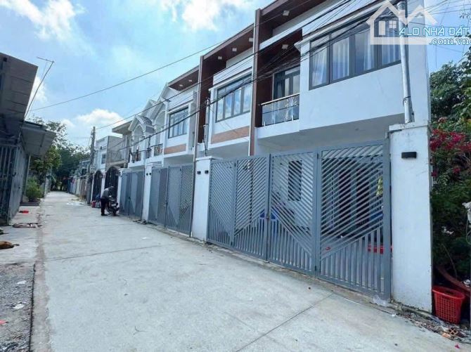 Chủ cần tiền trả nợ bán nhà định hòa dx65 trệt lầu oto tới nơi chỉ 2ti390 - 8