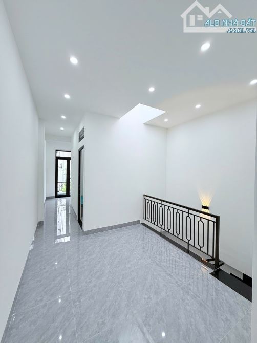 Nhà 2 tầng 2 mê 586/5 ĐIỆN BIÊN PHỦ, cách mặt tiền 4 cái nhà FULL nội thất - 8